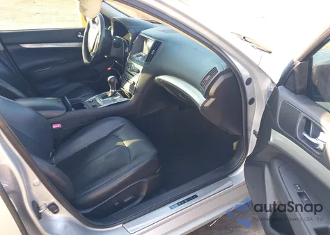 2013 Infiniti G37 Journey z USA, uszkodzony, nr VIN JN1CV6AP2DM723539